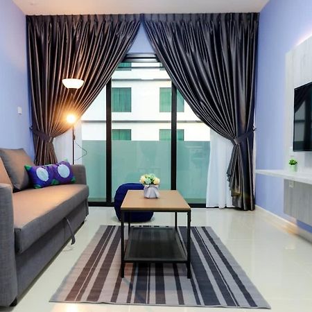 Cozy & High Floor Suite In Suasana Jb 15, Views Τζόχορ Μπάχρου Εξωτερικό φωτογραφία
