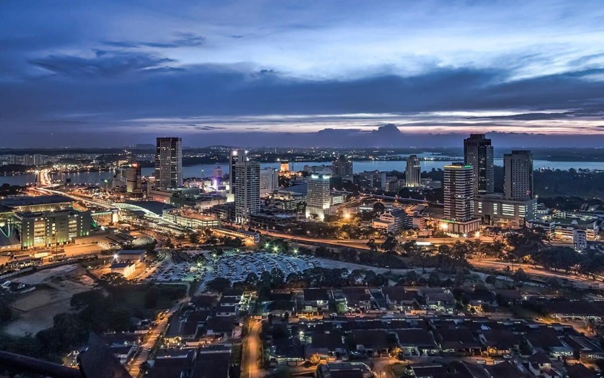 Cozy & High Floor Suite In Suasana Jb 15, Views Τζόχορ Μπάχρου Εξωτερικό φωτογραφία