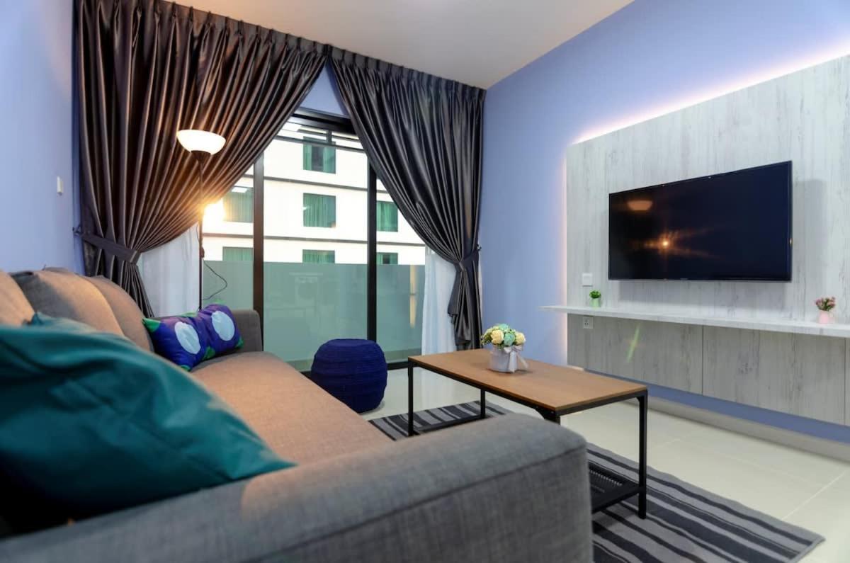 Cozy & High Floor Suite In Suasana Jb 15, Views Τζόχορ Μπάχρου Εξωτερικό φωτογραφία